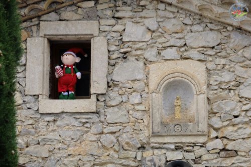 Cliquer pour voir l'image en taille réelle